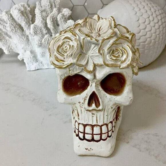 NEW! GOTHIC Glam ROSES SKELETON SKULL DECOR - Picture 1 of 8